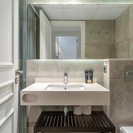 Enjoybcn Colon Apartment *