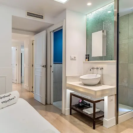 Enjoybcn Colon Apartamento *