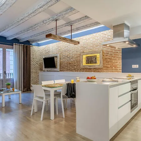 Enjoybcn Colon Apartment